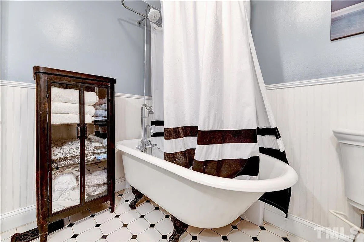 Caul Group-2412-Olive-Chapel-Road-11