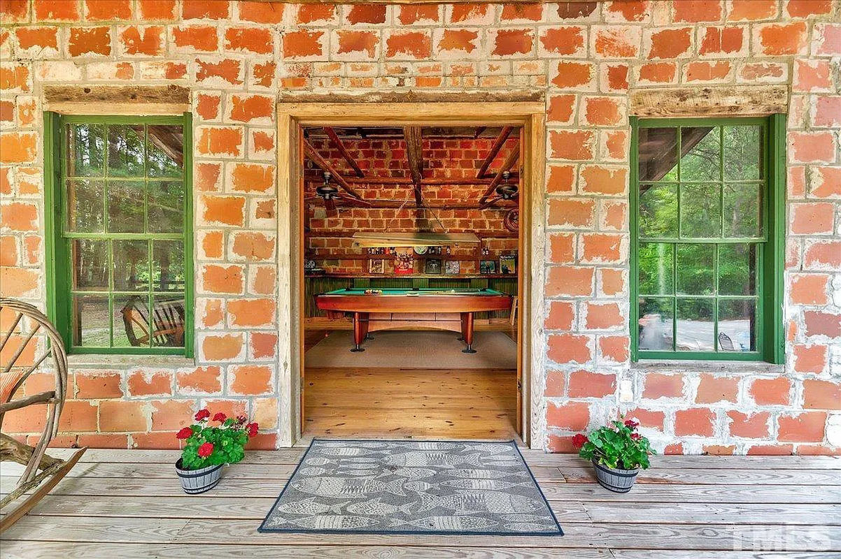 Caul Group-2412-Olive-Chapel-Road-37