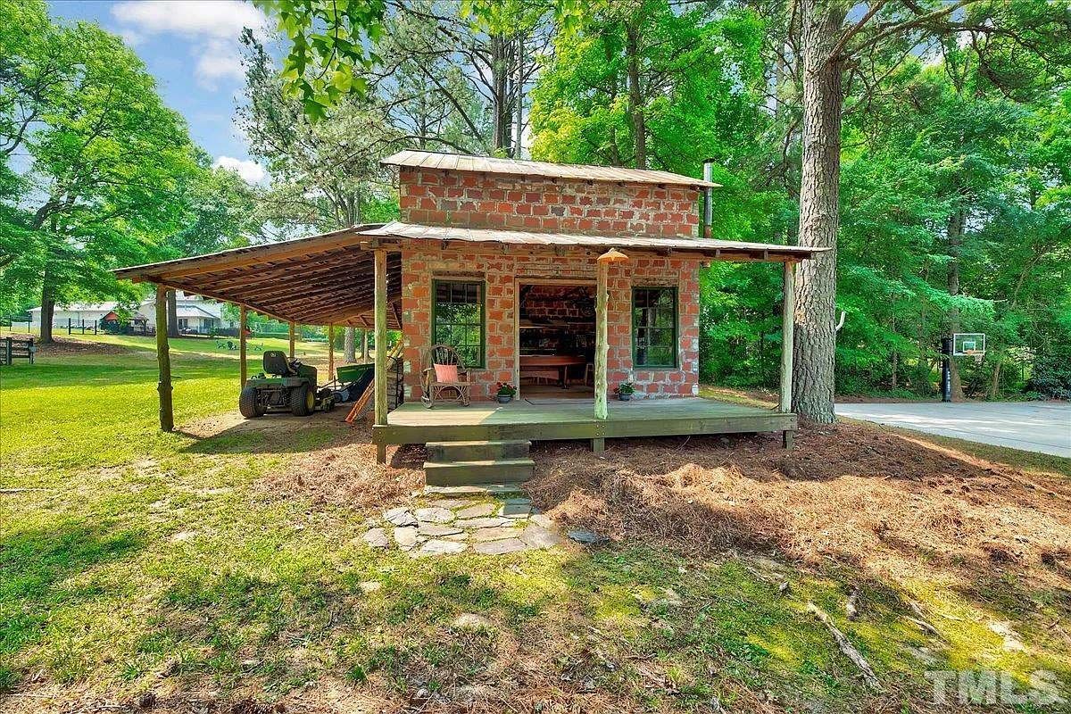 Caul Group-2412-Olive-Chapel-Road-39