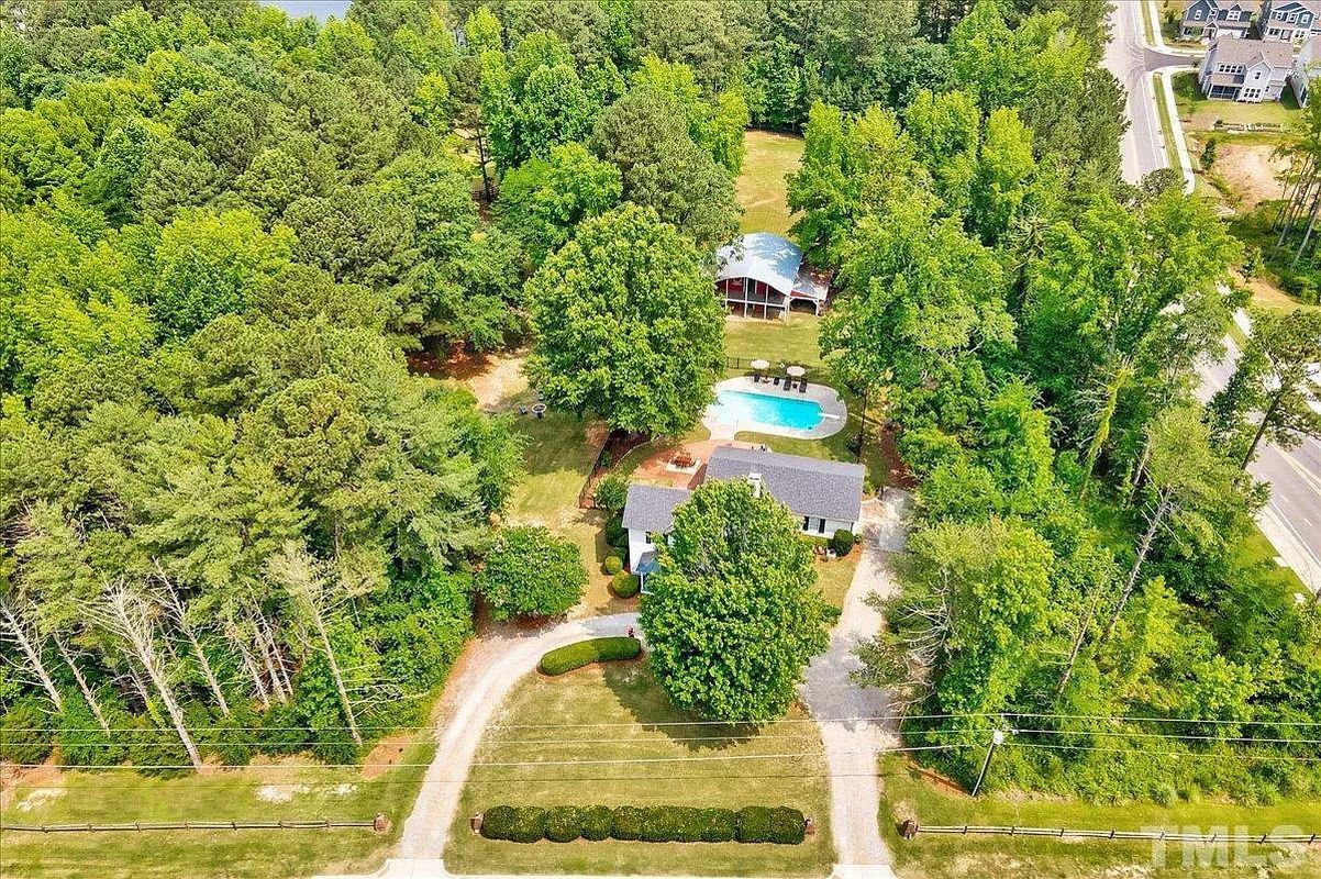 Caul Group-2412-Olive-Chapel-Road-46