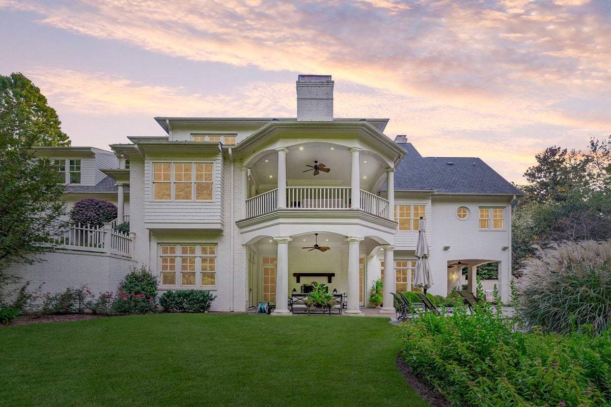 Caul Group-2517 Chelmsford Ct-1-04-twilight