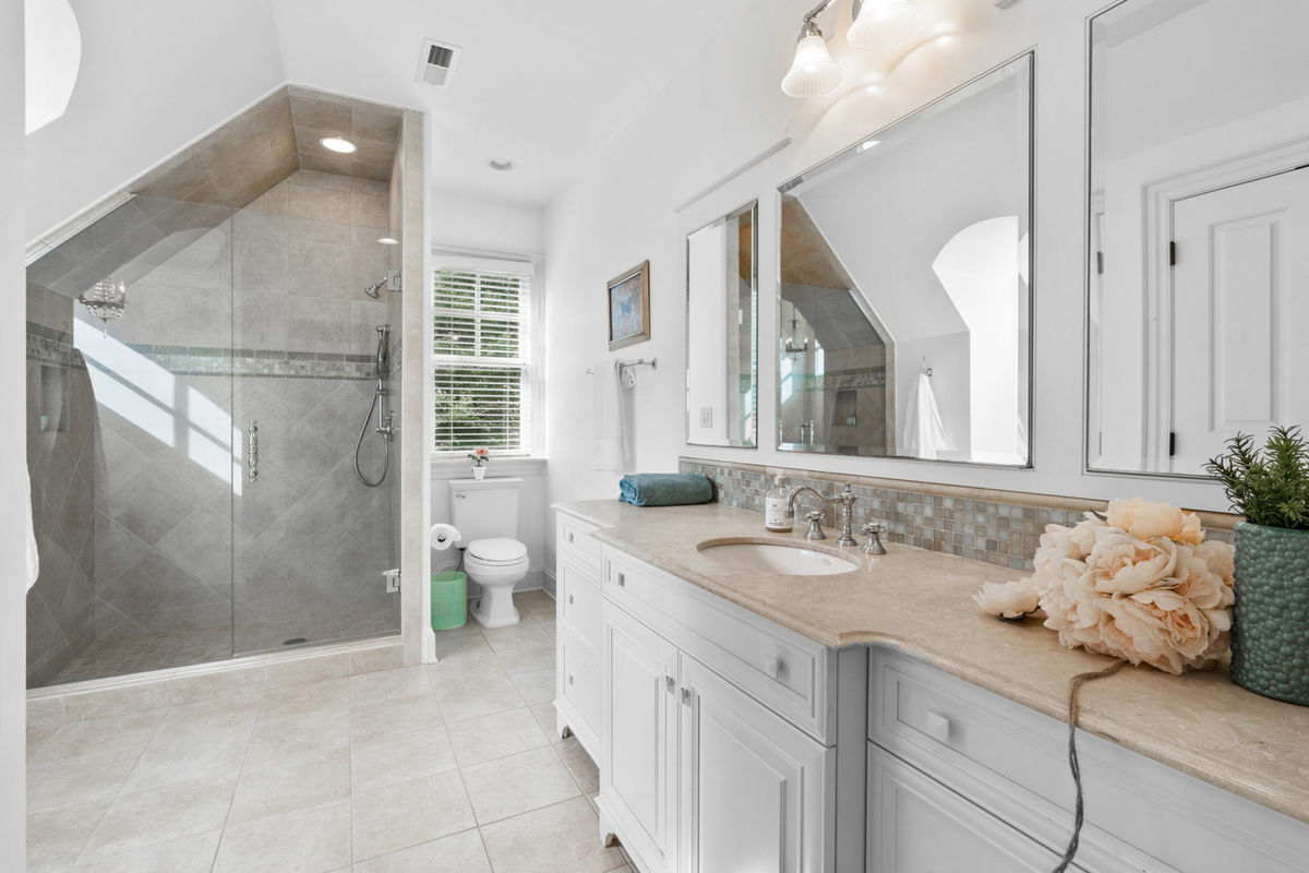Caul Group-2517 Chelmsford Ct-32