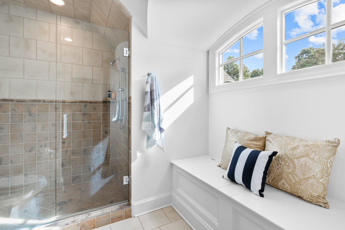 Caul Group-2517 Chelmsford Ct-38