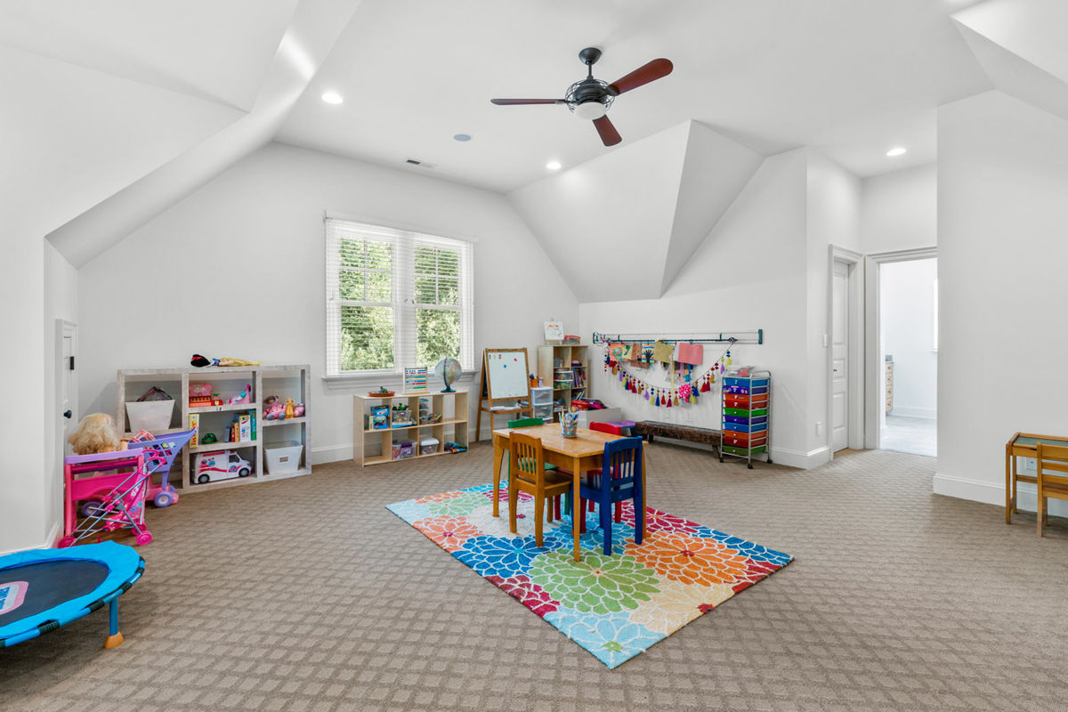 Caul Group-2517 Chelmsford Ct-40