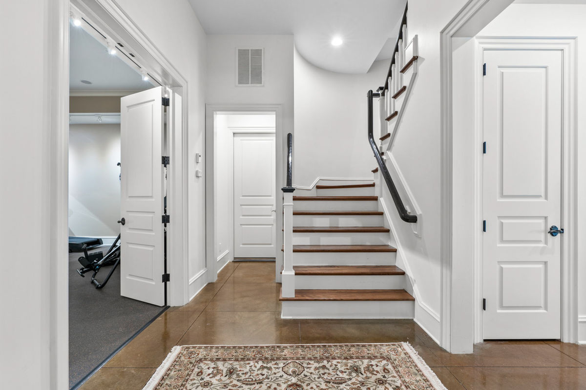 Caul Group-2517 Chelmsford Ct-42