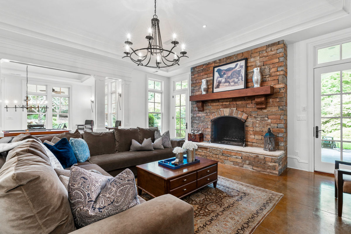 Caul Group-2517 Chelmsford Ct-45
