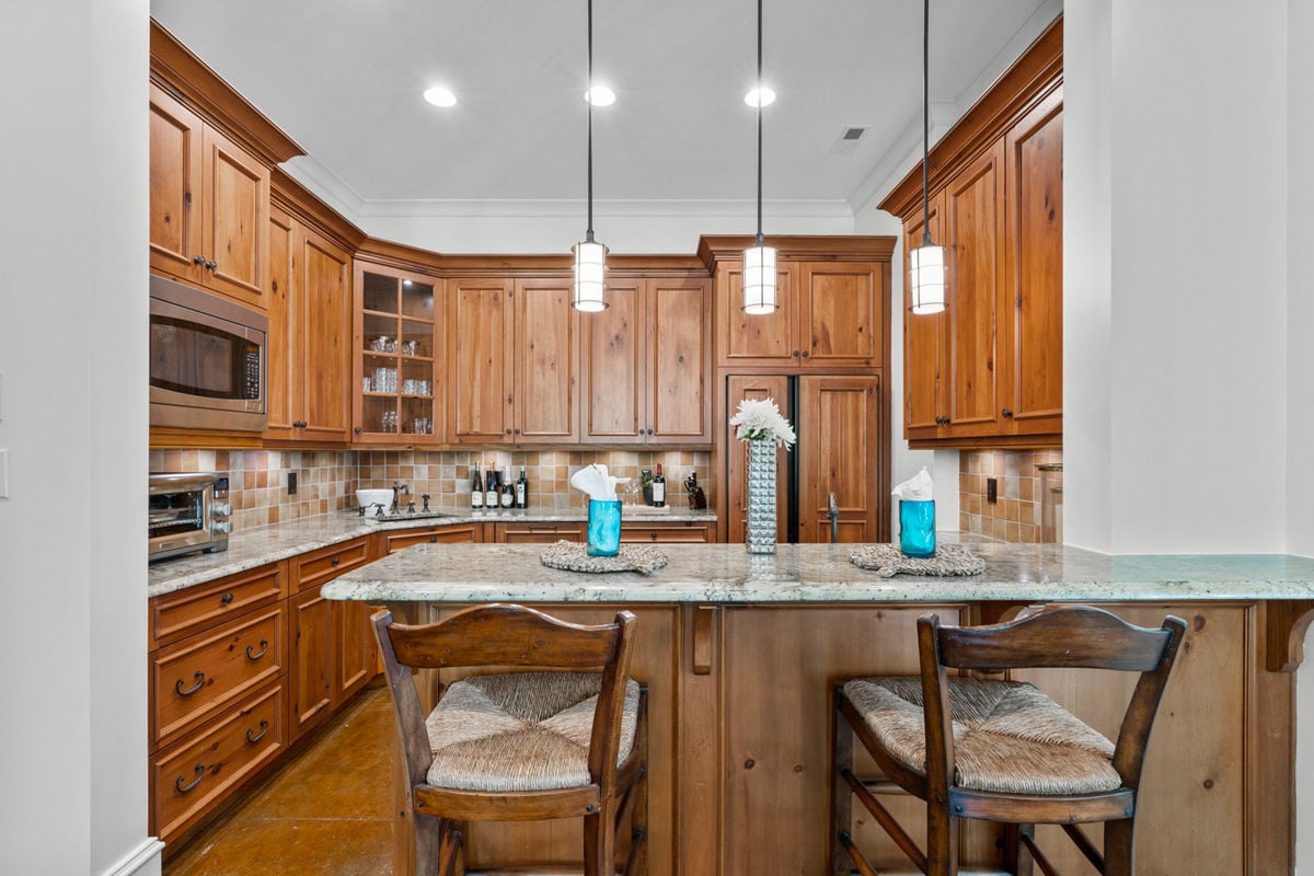 Caul Group-2517 Chelmsford Ct-48