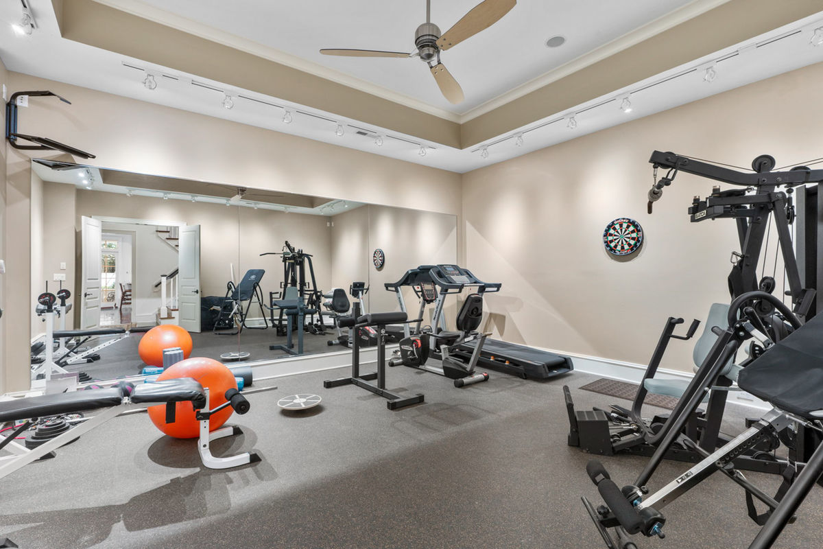 Caul Group-2517 Chelmsford Ct-49