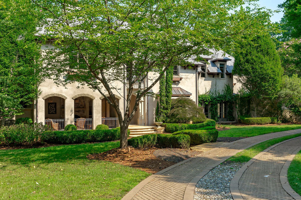 Caul Group-2604 Chelmsford-03frontexterior