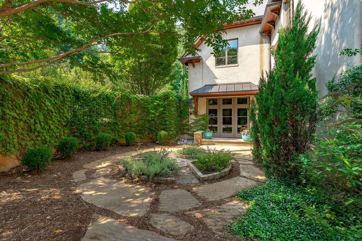 Caul Group-2604 Chelmsford-15frontexterior