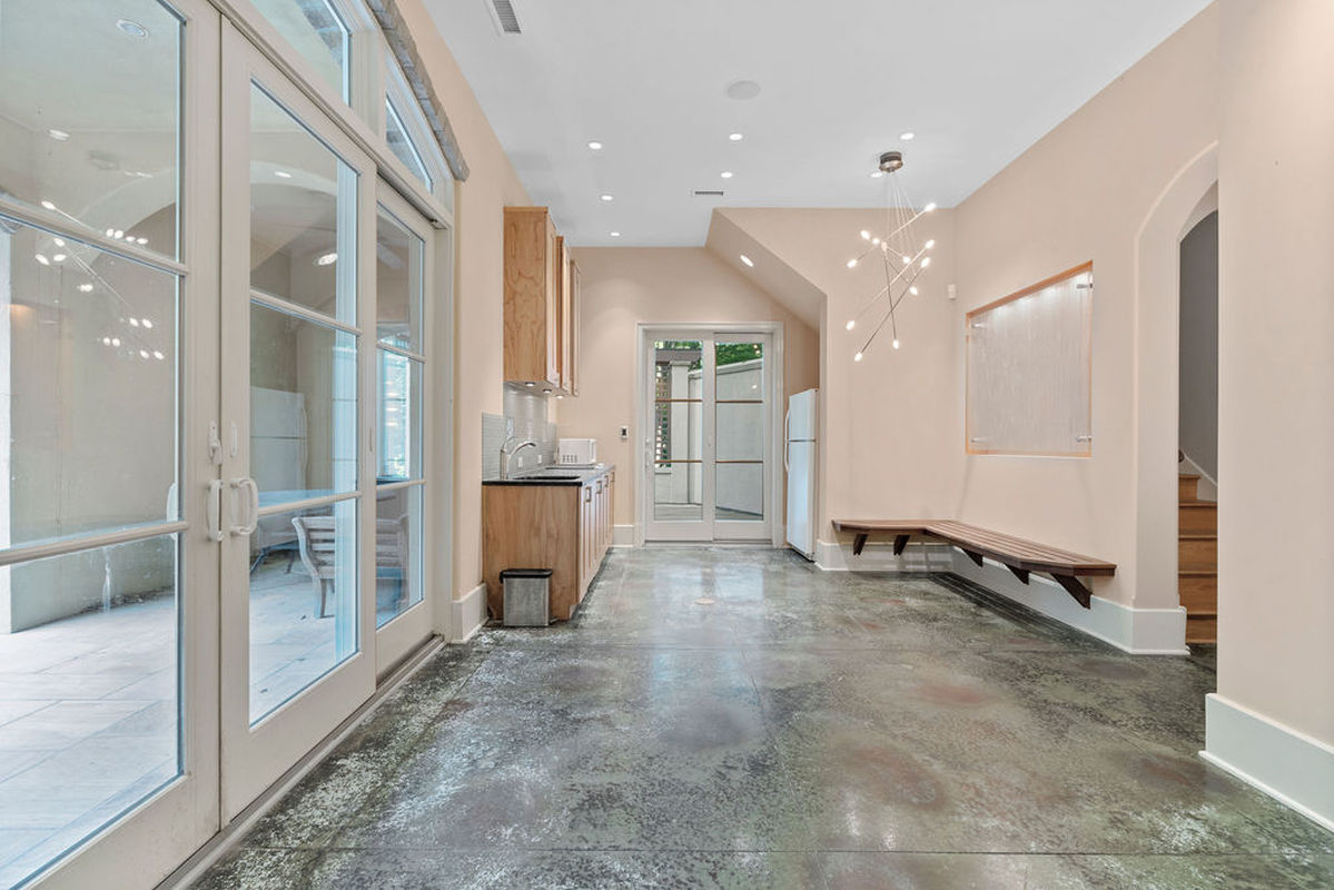 Caul Group-2604 Chelmsford-77guesthouse