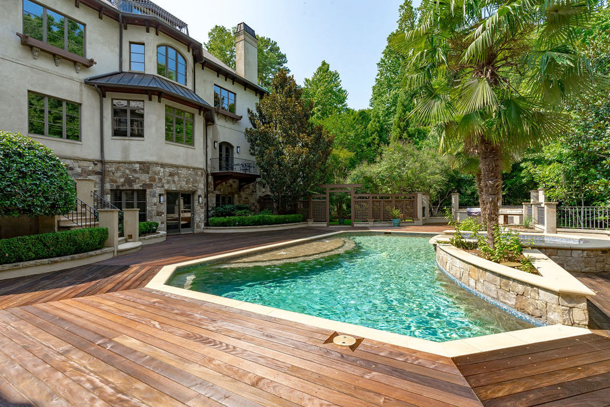 Caul Group-2604 Chelmsford-88backexterior