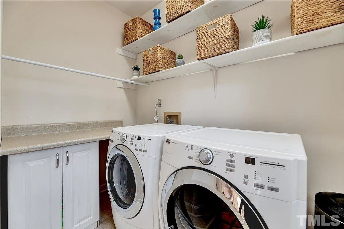 Caul-Group-3016-Plaza-Place-15