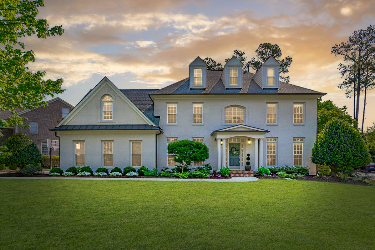 Caul Group-307 Southmoor Oaks-01-03frontexterior-twilight