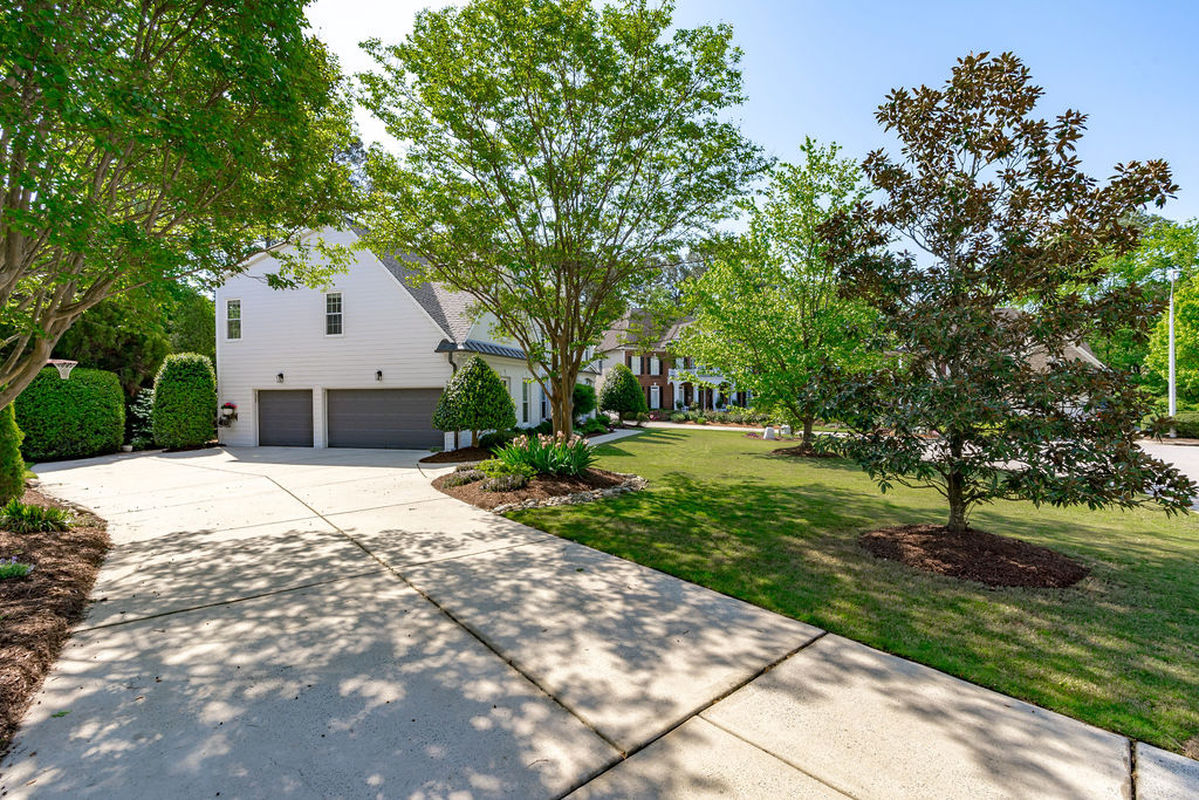 Caul Group-307 Southmoor Oaks-04frontexterior