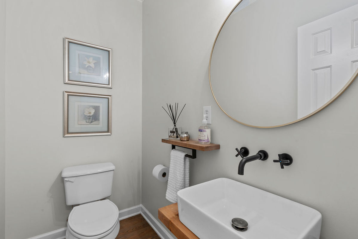 Caul Group-307 Southmoor Oaks-13bath1