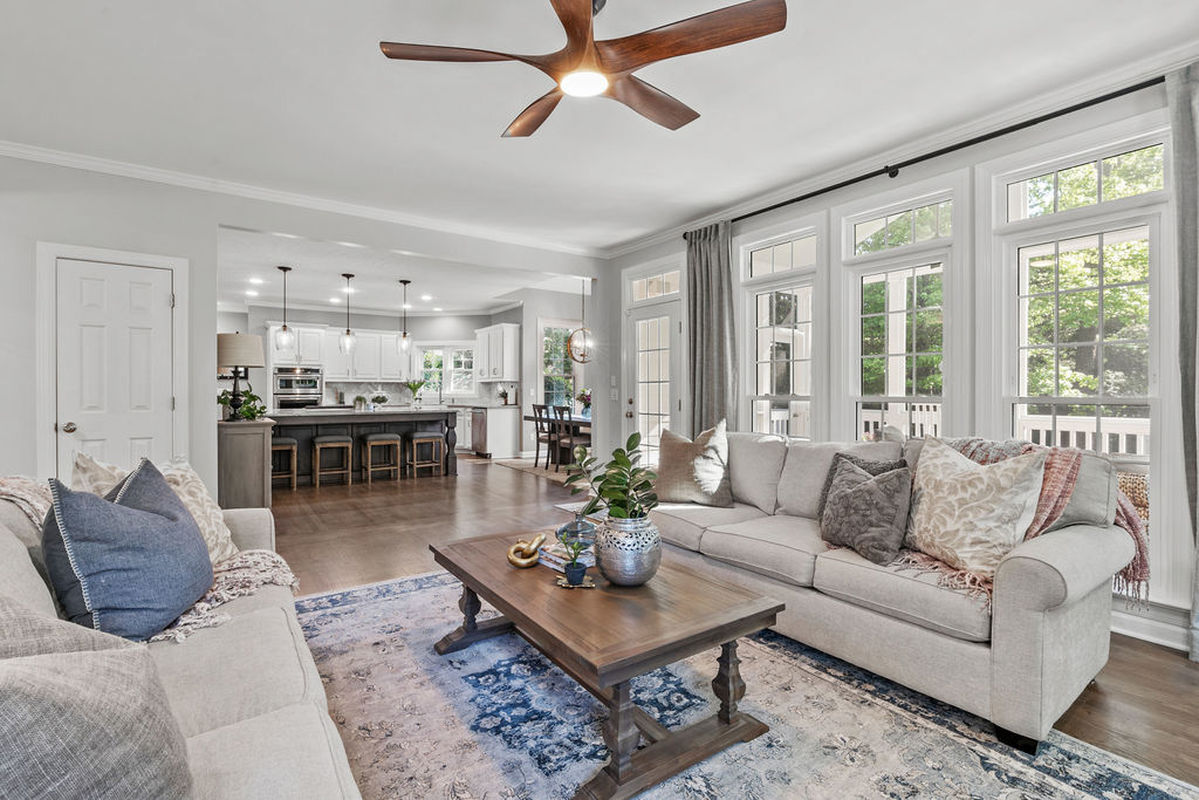 Caul Group-307 Southmoor Oaks-18living