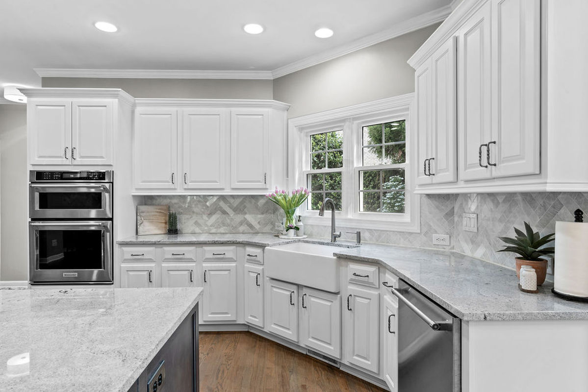 Caul Group-307 Southmoor Oaks-22kitchen