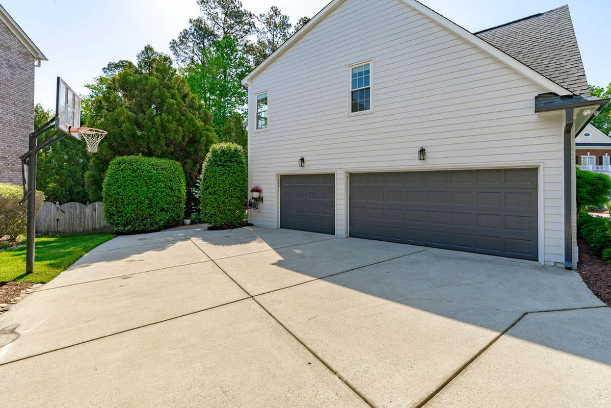 Caul Group-307 Southmoor Oaks-55garage
