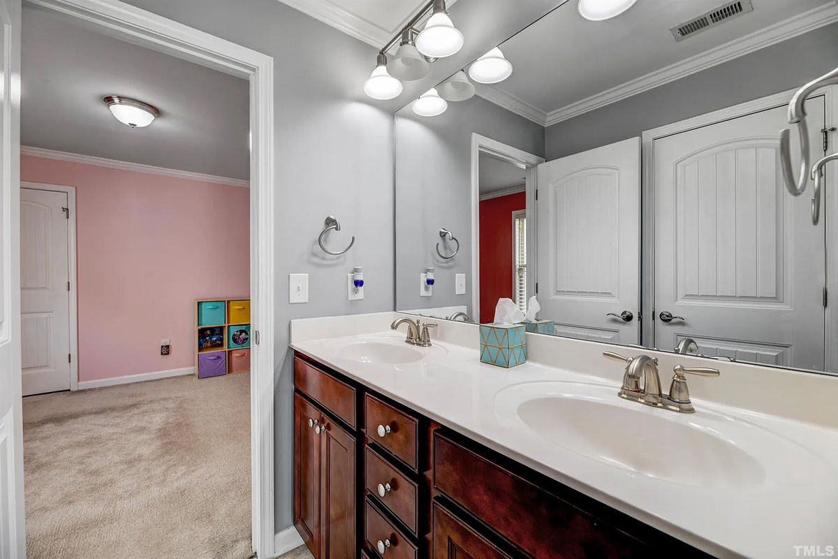 Caul-Group-3524-Manifest-Place-38