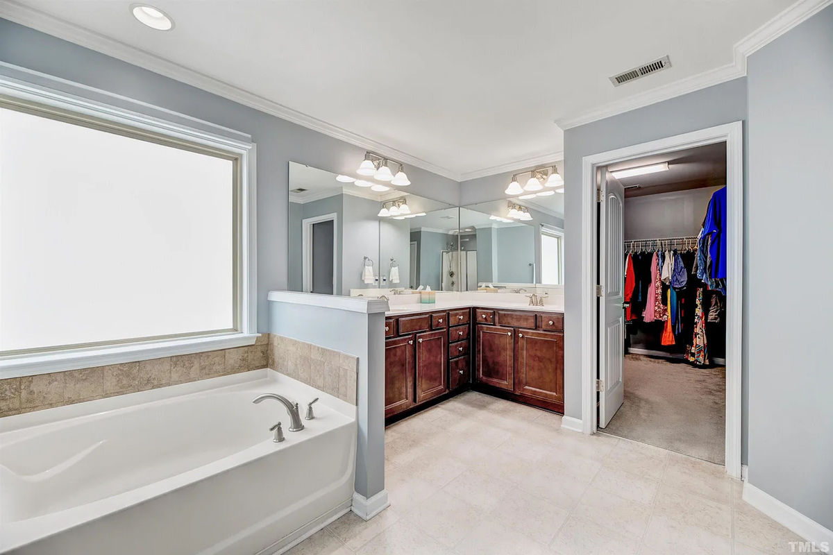 Caul-Group-3524-Manifest-Place-48