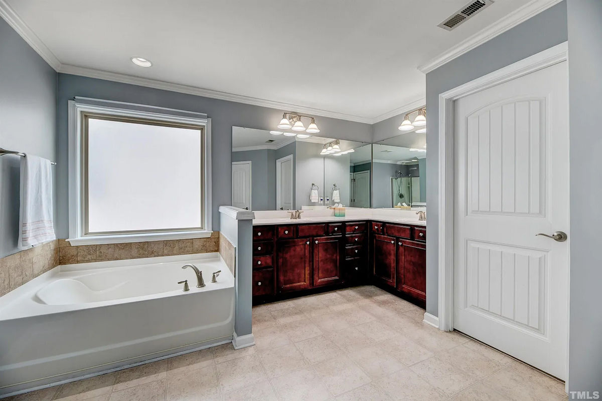 Caul-Group-3524-Manifest-Place-50