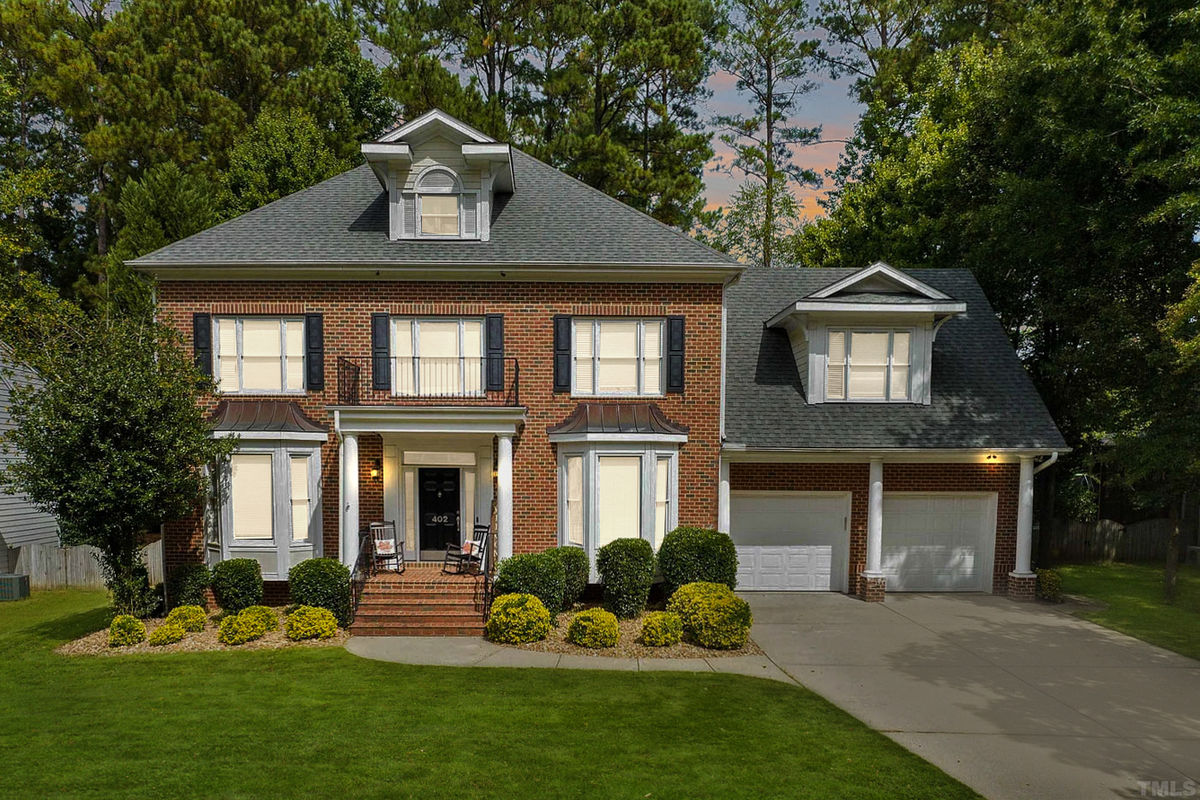 Caul-Group-402-Chanticlair-Drive-1-twilight