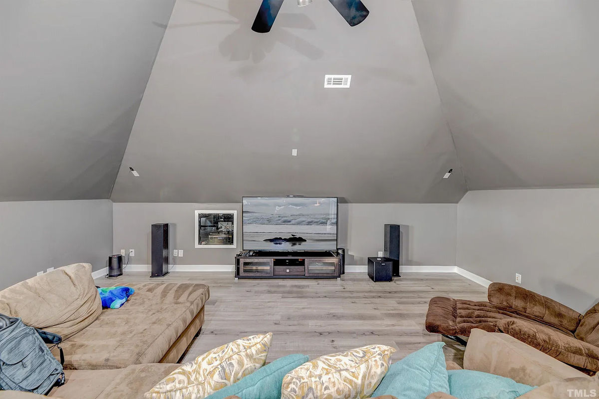 Caul-Group-402-Chanticlair-Drive-16