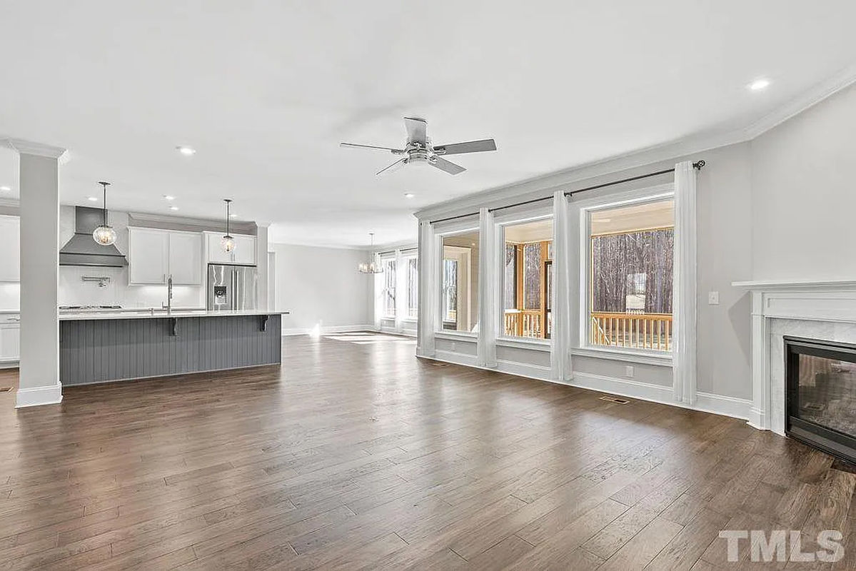 Caul-Group-4329-Buckley-Drive-19