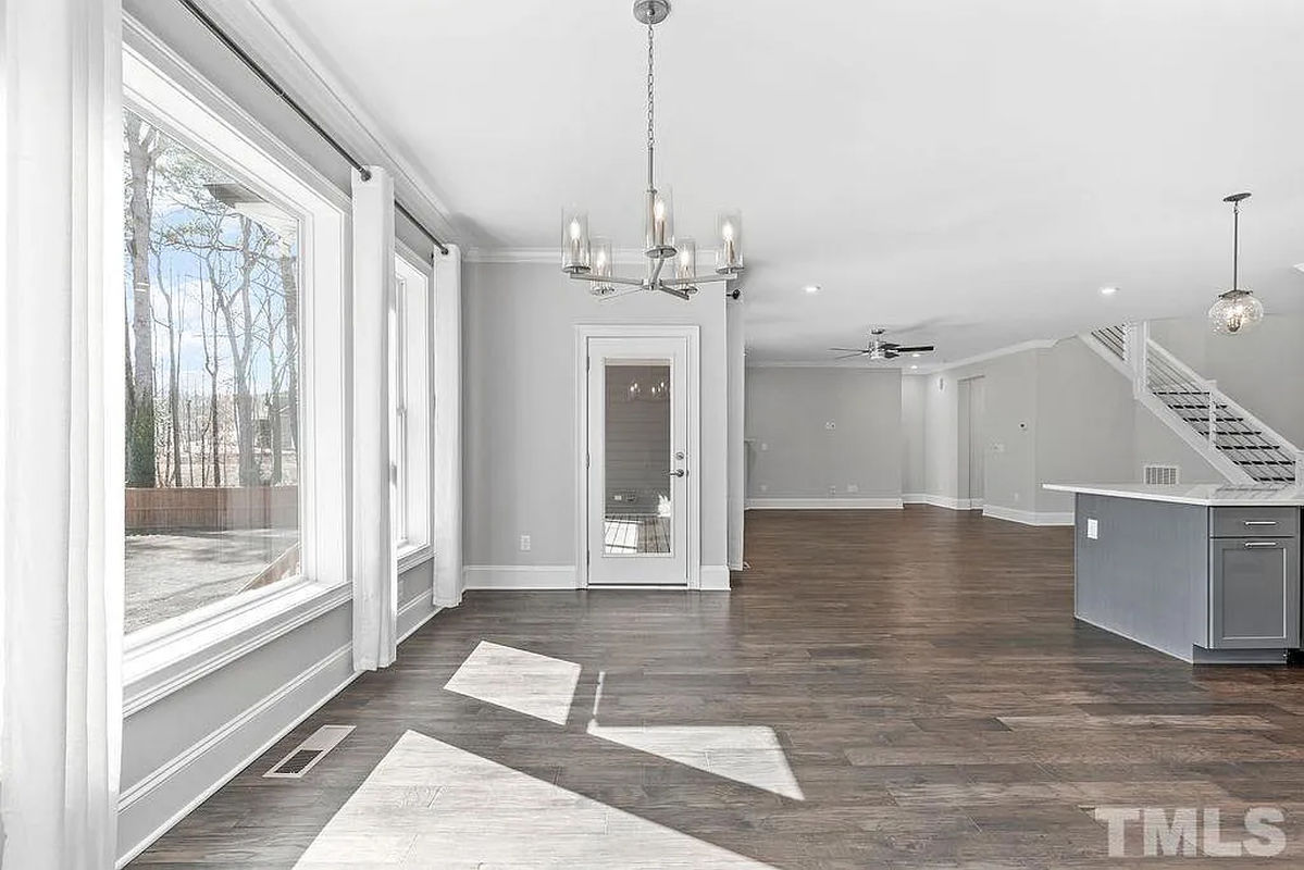 Caul-Group-4329-Buckley-Drive-28