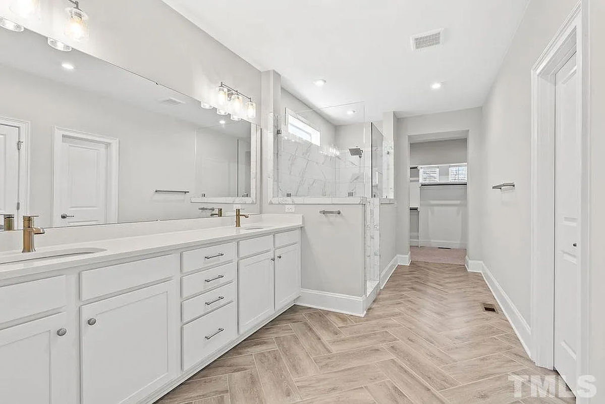 Caul-Group-4329-Buckley-Drive-34