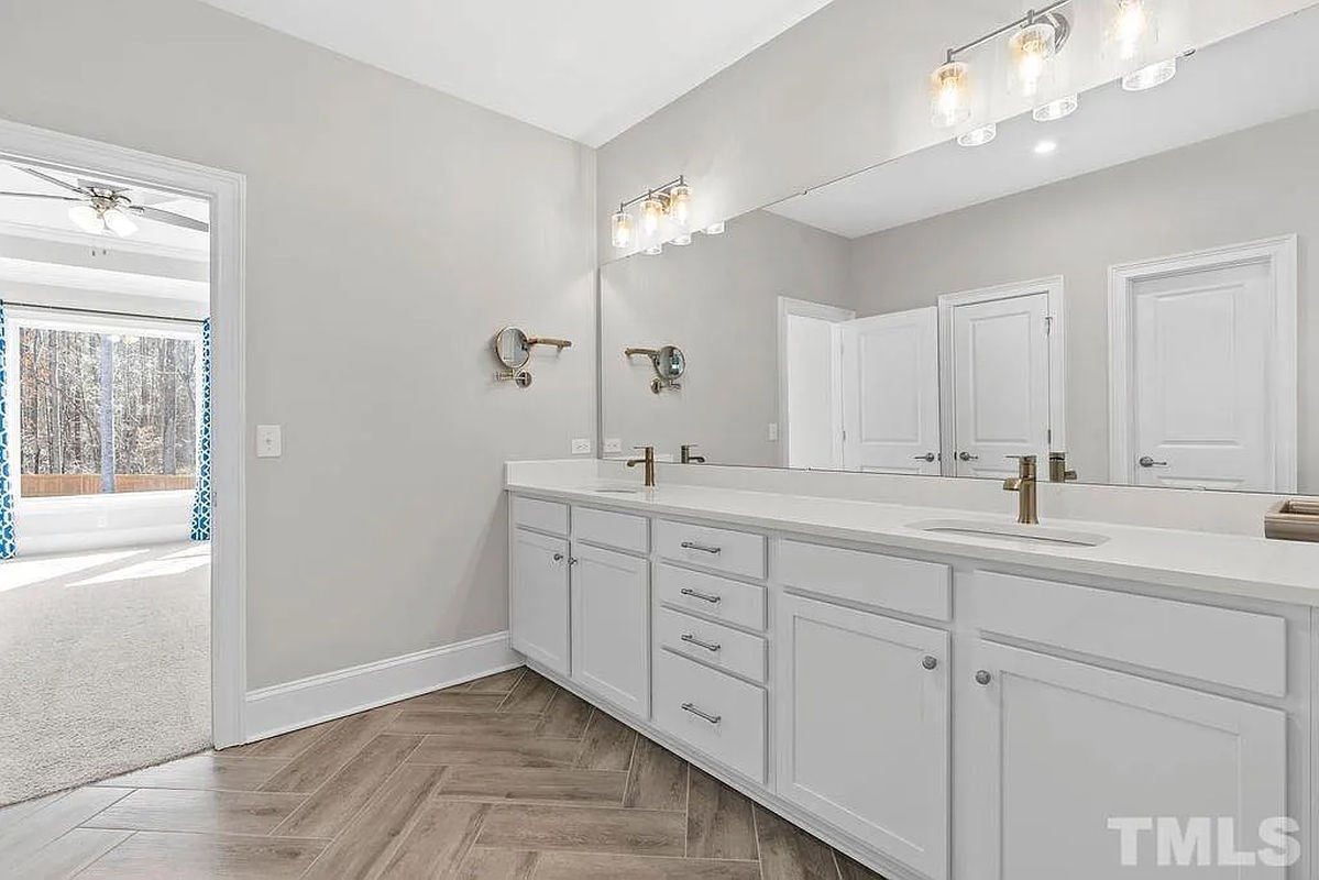 Caul-Group-4329-Buckley-Drive-36