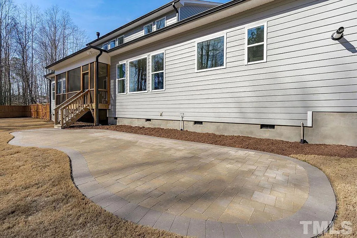 Caul-Group-4329-Buckley-Drive-54