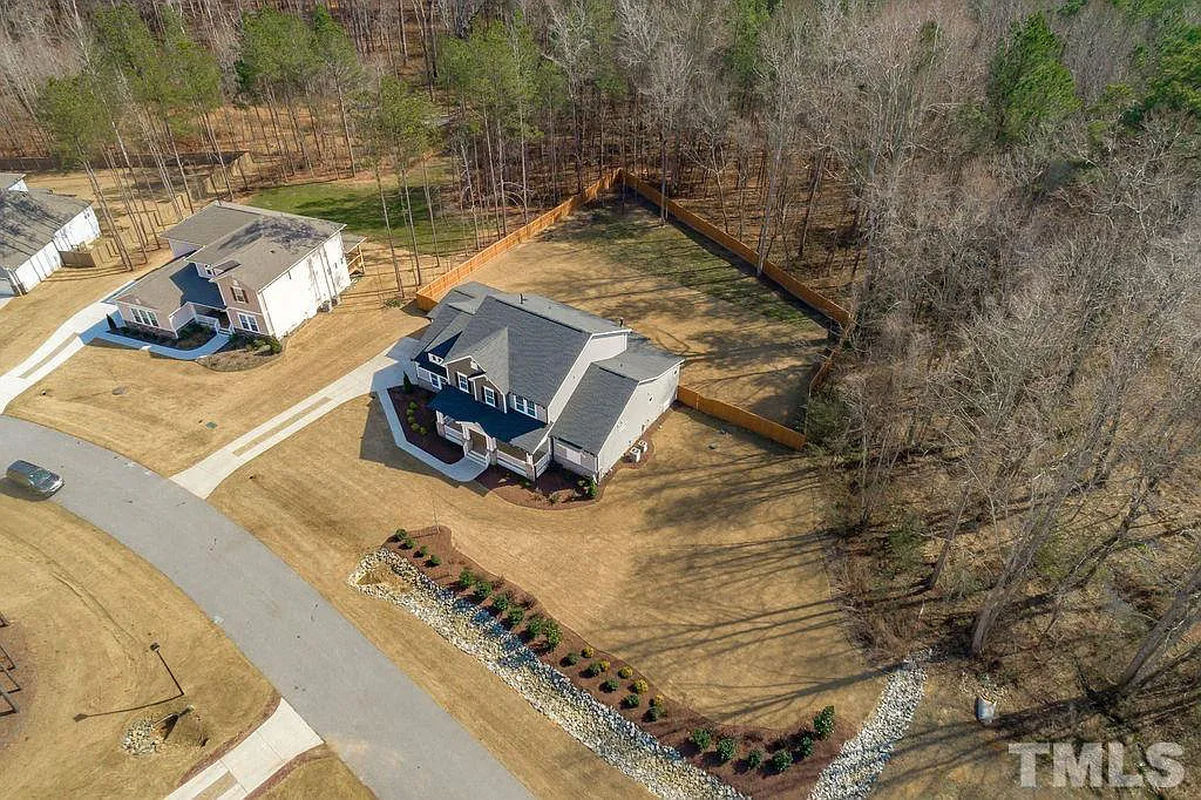 Caul-Group-4329-Buckley-Drive-61