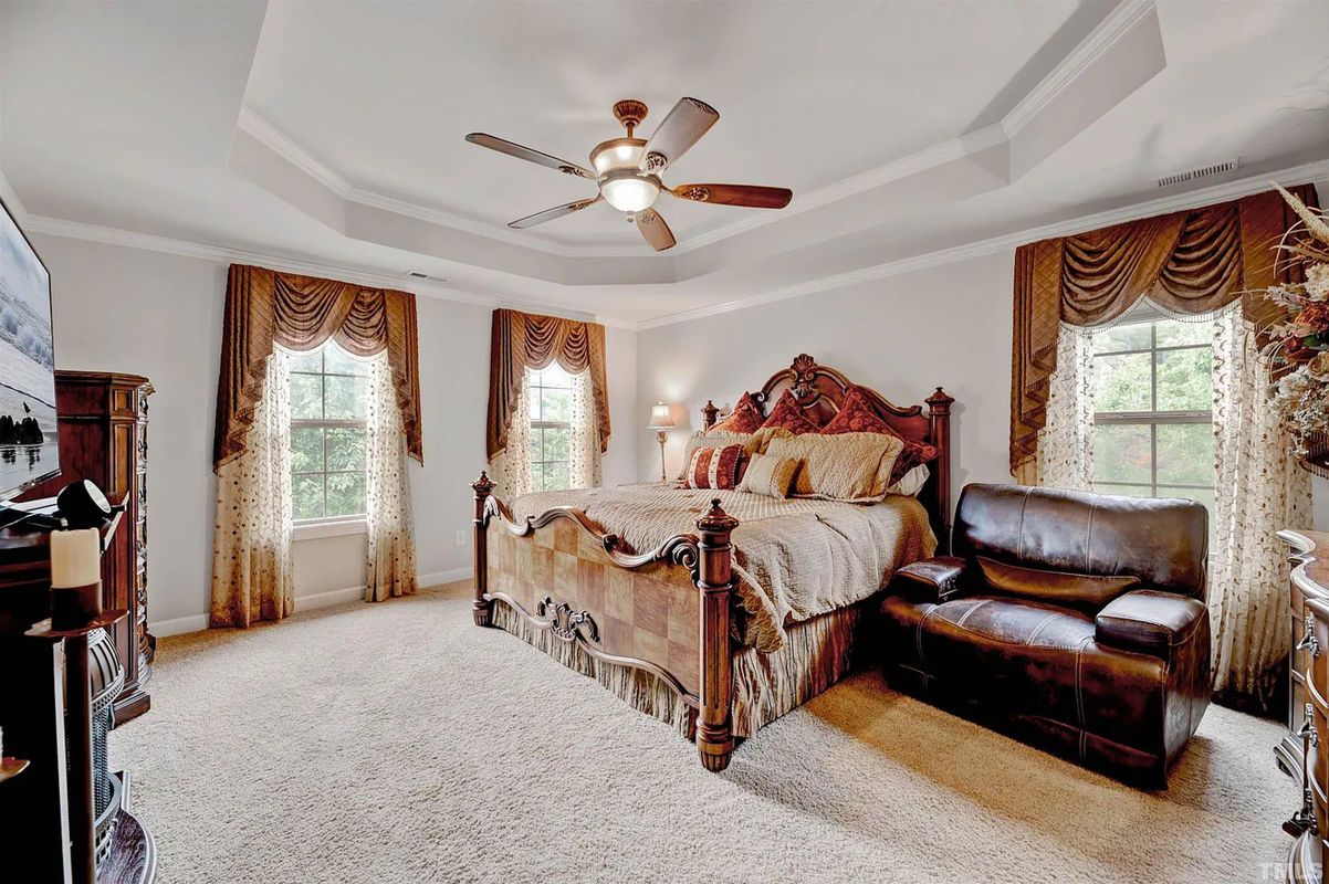 Caul-Group-5406-Centerville-Lane-11