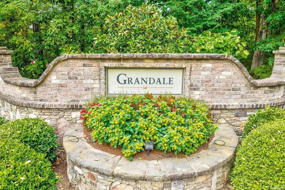 Caul-Group-5406-Centerville-Lane-16