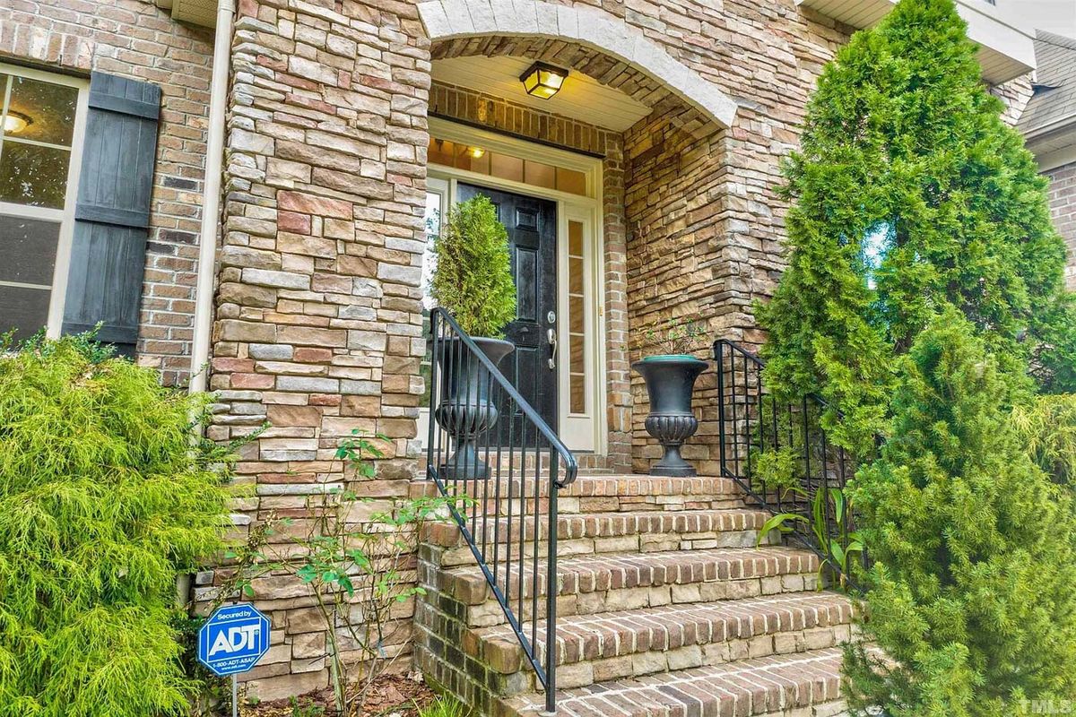 Caul-Group-5406-Centerville-Lane-2