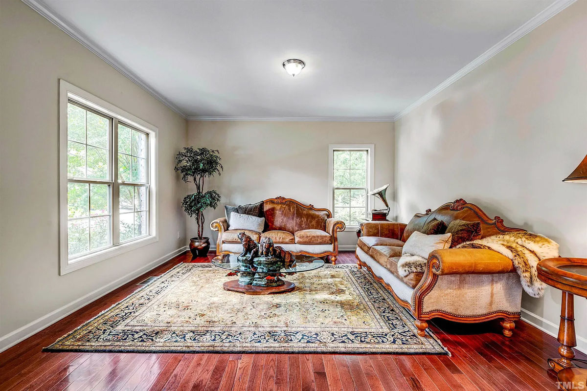 Caul-Group-5406-Centerville-Lane-3