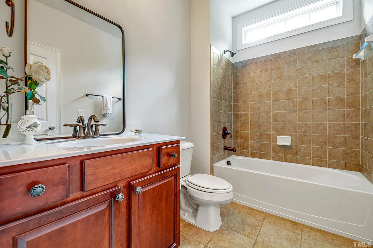 Caul-Group-5406-Centerville-Lane-4