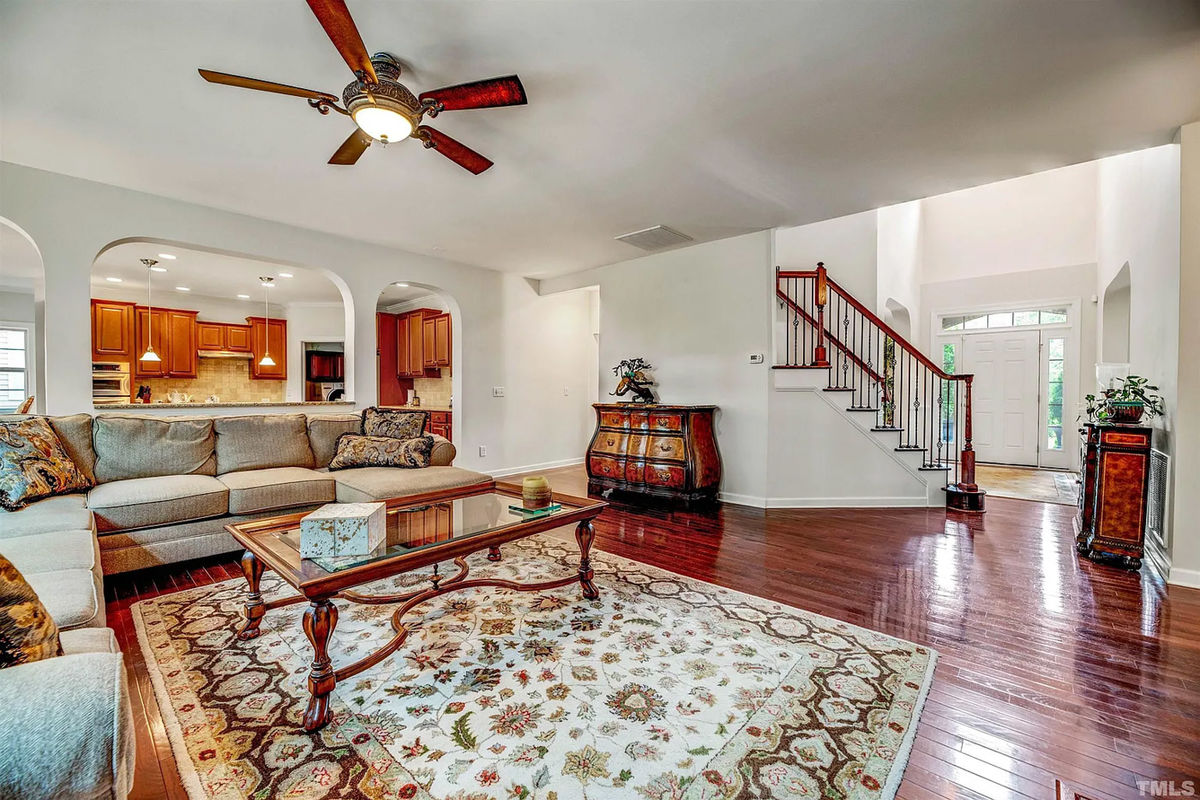 Caul-Group-5406-Centerville-Lane-5