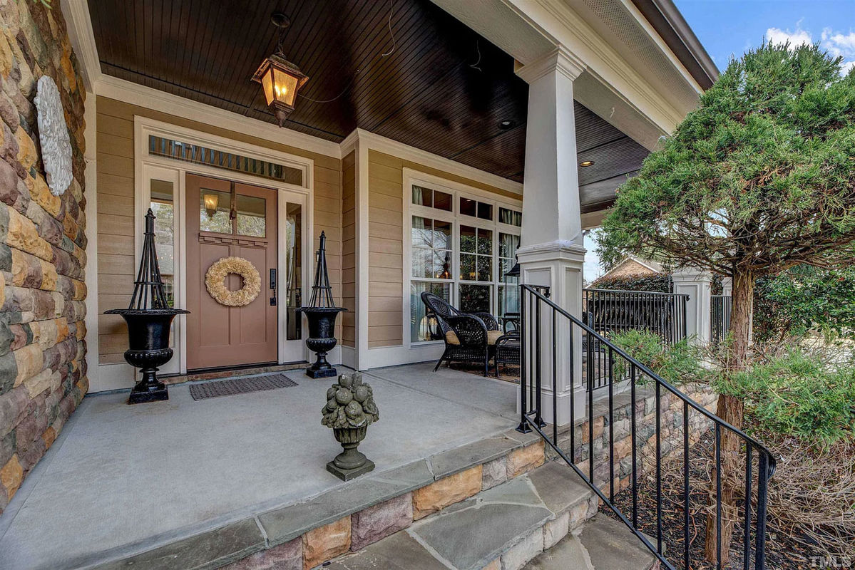 Caul-Group-581-Granite-Falls-Boulevard-5