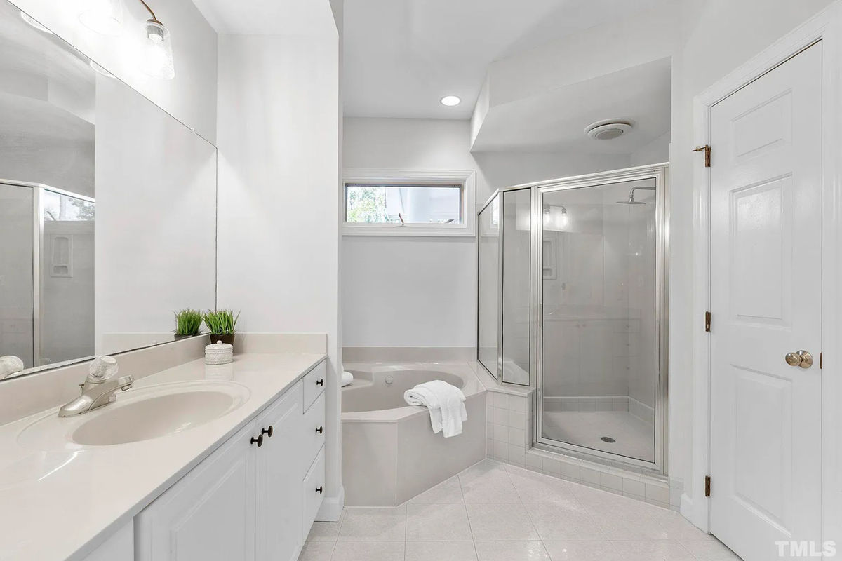 Caul-Group-781-Crabtree-Crossing-Parkway-21