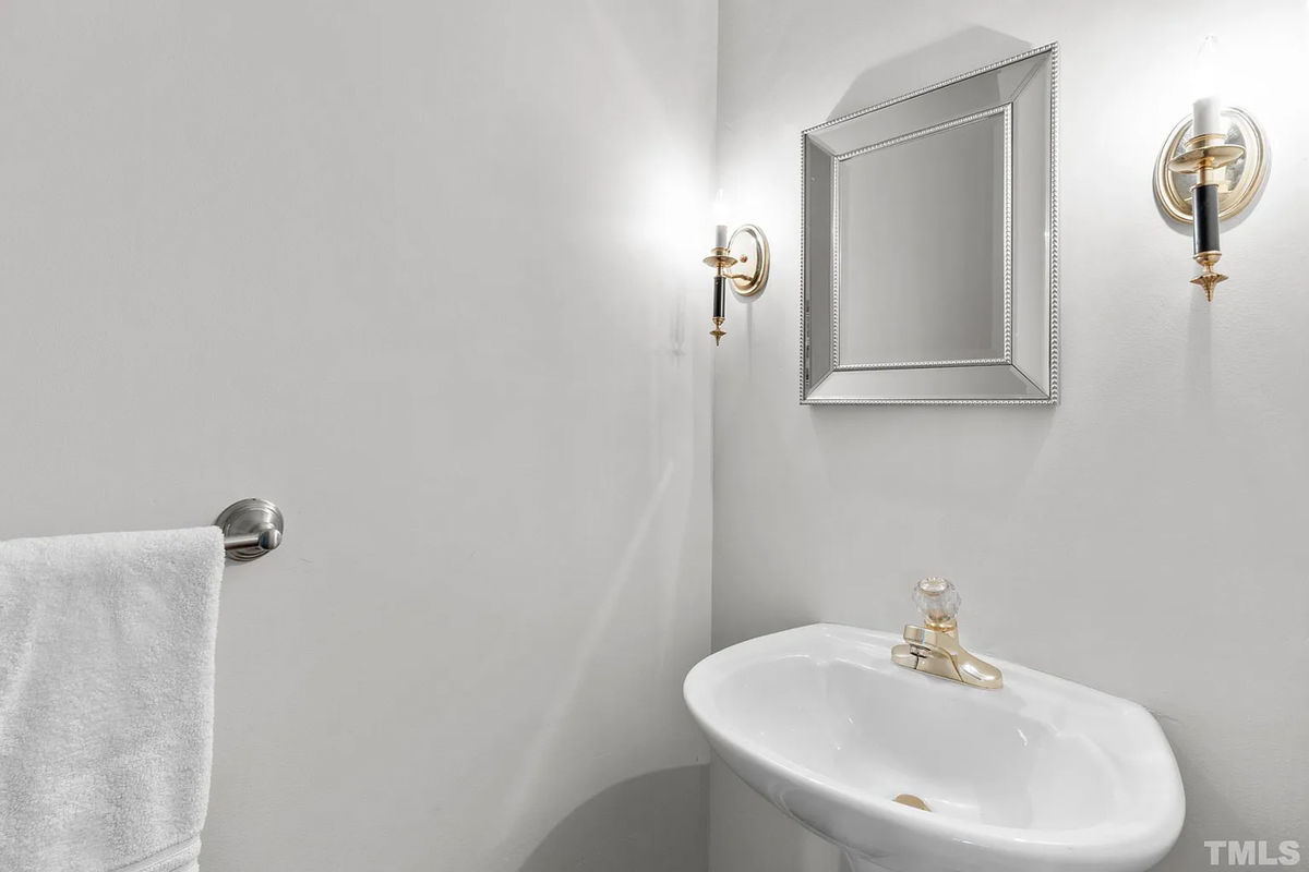 Caul-Group-781-Crabtree-Crossing-Parkway-25