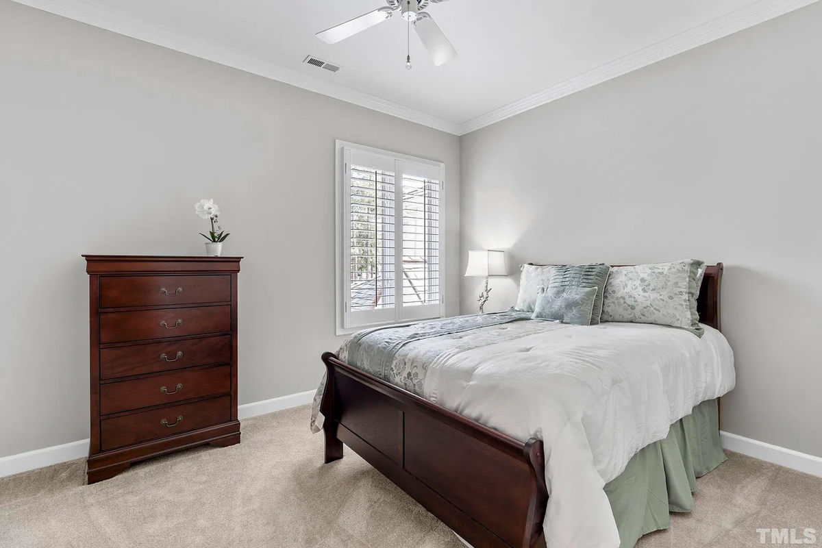 Caul-Group-781-Crabtree-Crossing-Parkway-30