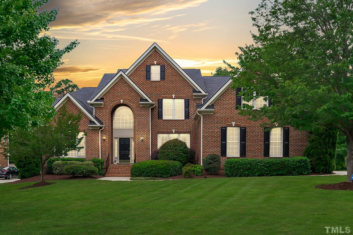 Caul Group-9701-Broadrun-Drive-1-twilight