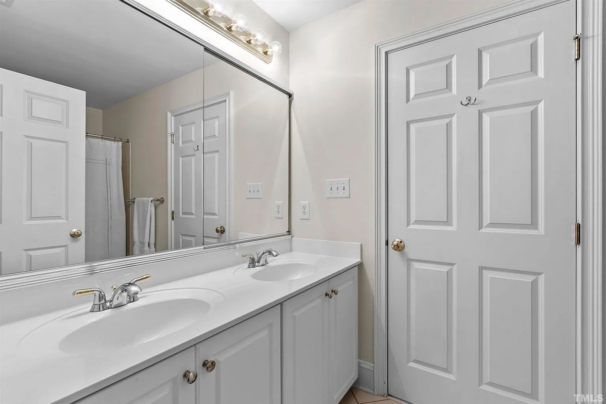 Caul Group-9701-Broadrun-Drive-40