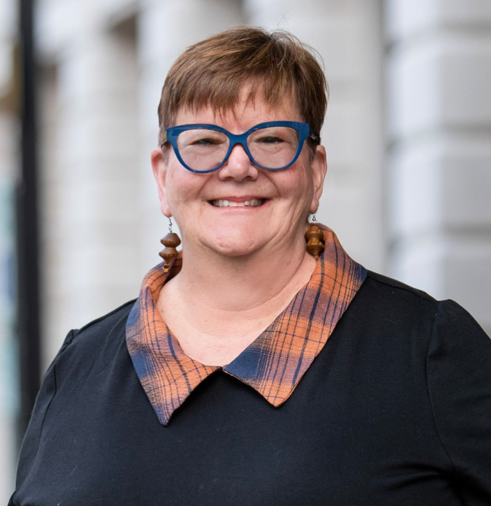 _MaryLou Dingman Preferred Headshot