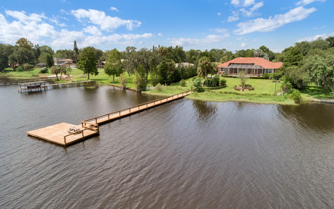 Lakefront Home for Sale on Lake Walk In Water