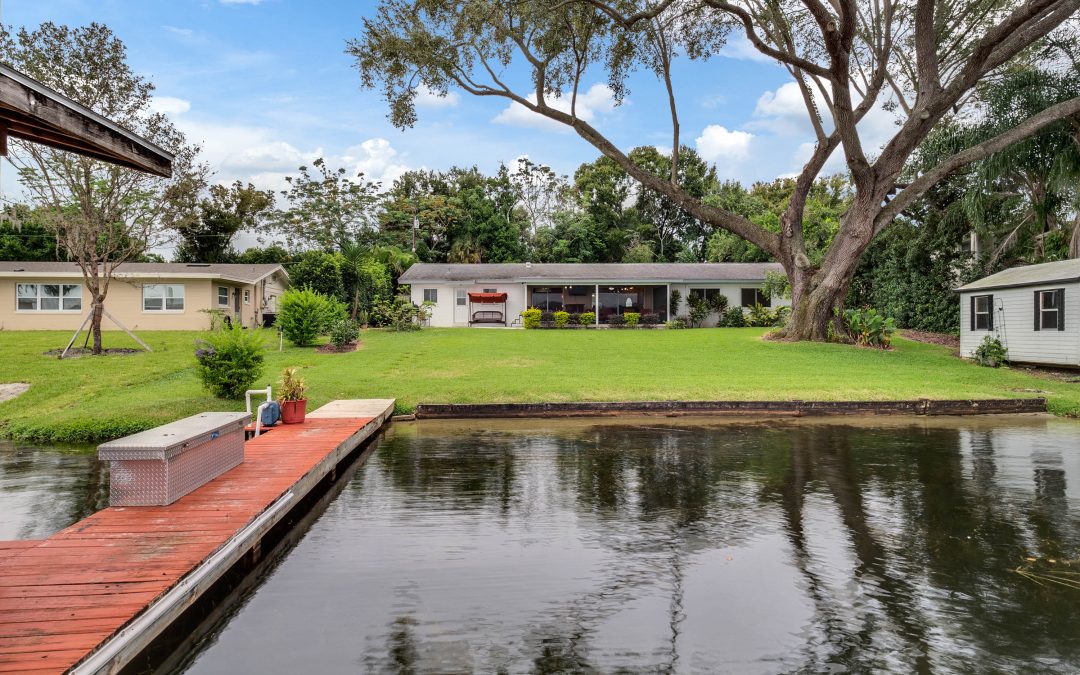 JUST LISTED: 4 S Lake Roy Lane, Winter Haven, FL 33880