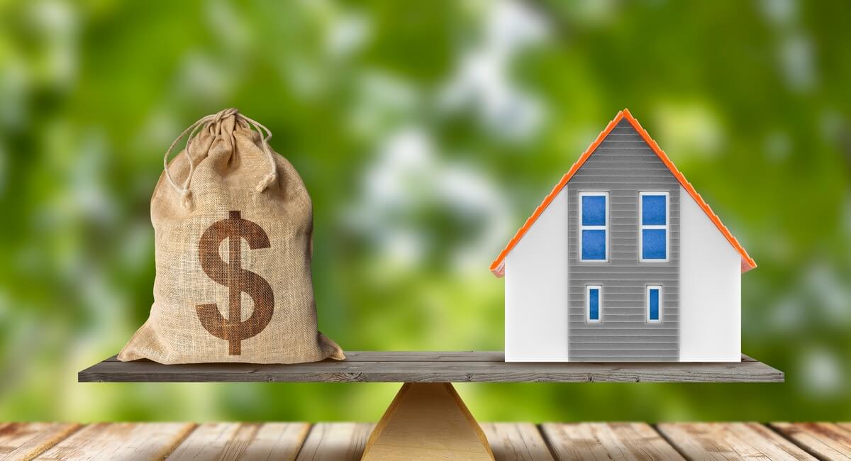 Do: Prioritize cash offers or conventional mortgages